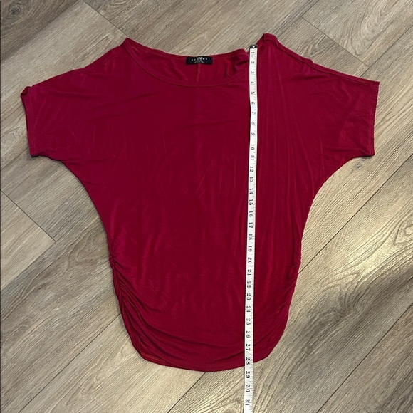 Women's Wine colored Dolman Sleeve Tunic Top with Side Ruching Size M - Picture 6 of 7
